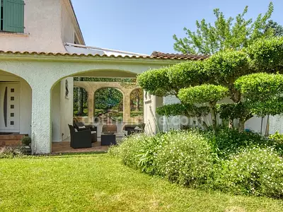 Maison, 228 m²