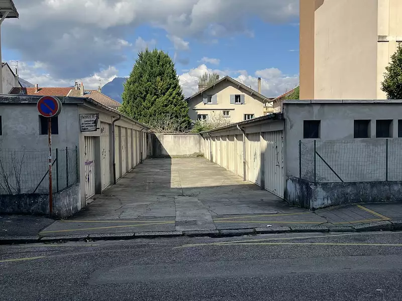 Parking, 12 m²