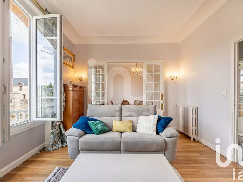 Maison, 248 m²