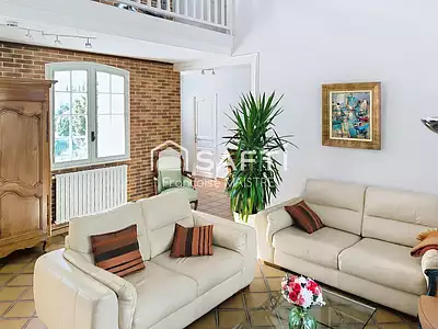 Maison, 163 m²