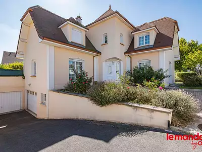 Maison, 175 m²
