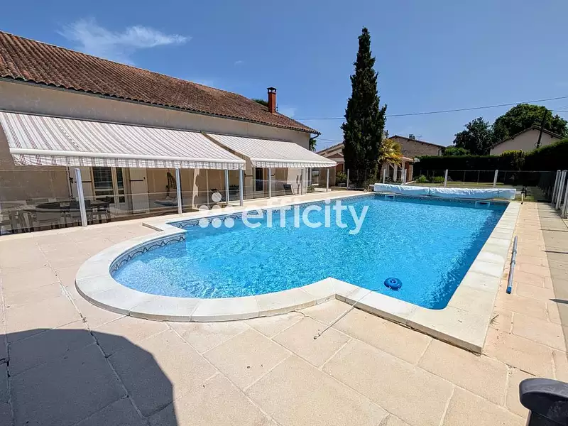 Maison, 175 m²
