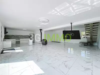 Maison, 220 m²