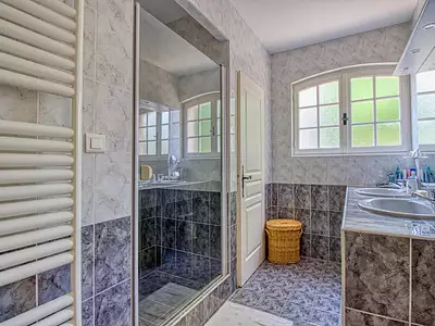 Maison, 180 m²