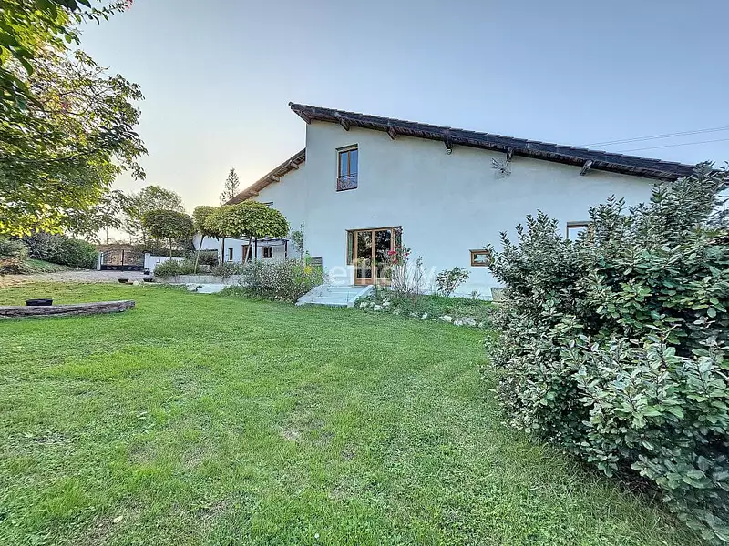 Maison, 252 m²