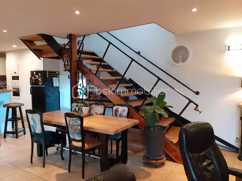 Maison, 165 m²