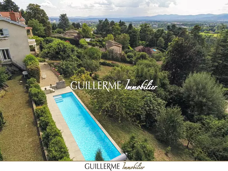 Maison, 217 m²