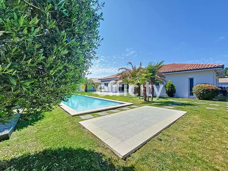 Maison, 160 m²