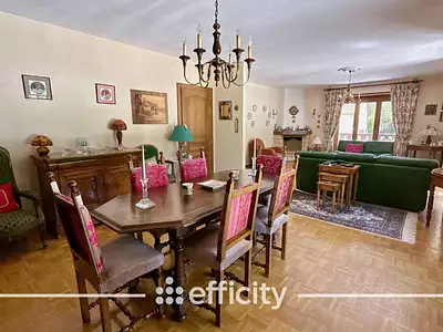 Maison, 216 m²
