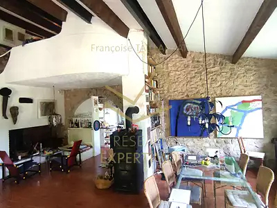 Maison, 221 m²