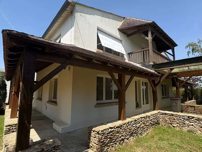 Maison, 220 m²