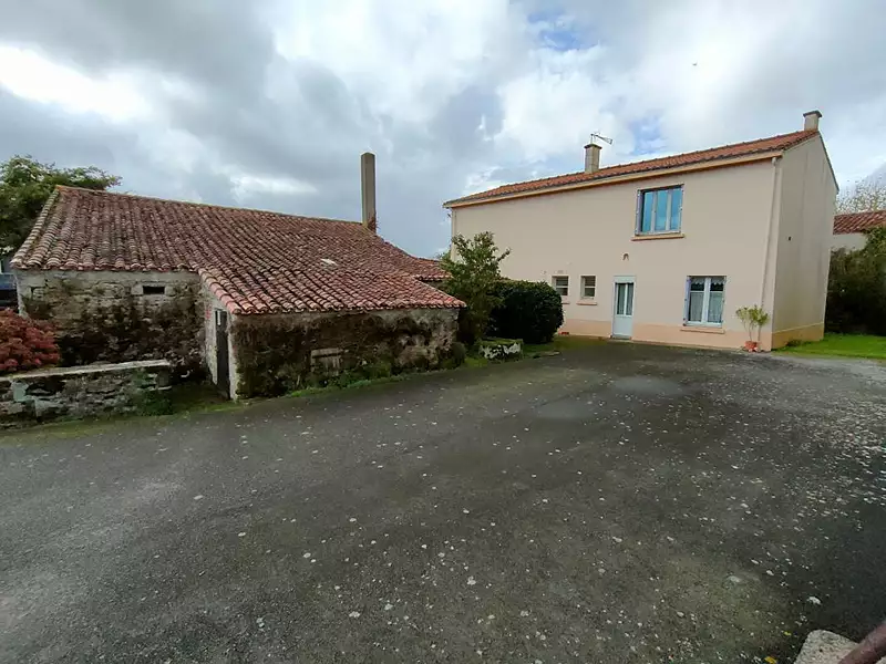 Maison, 266 m²