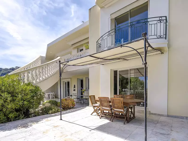 Maison, 233 m²