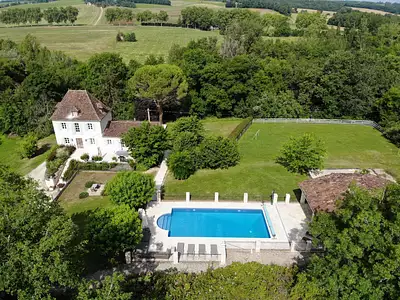 Maison, 295 m²