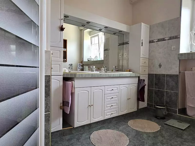 Maison, 170 m²