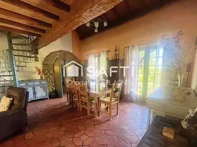 Maison, 159 m²
