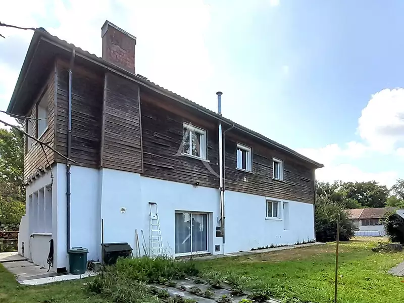 Maison, 256,1 m²