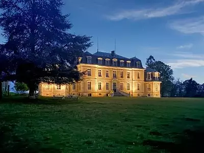 Maison, 1 225 m²