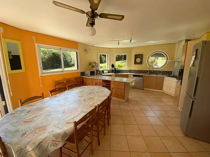 Maison, 167 m²
