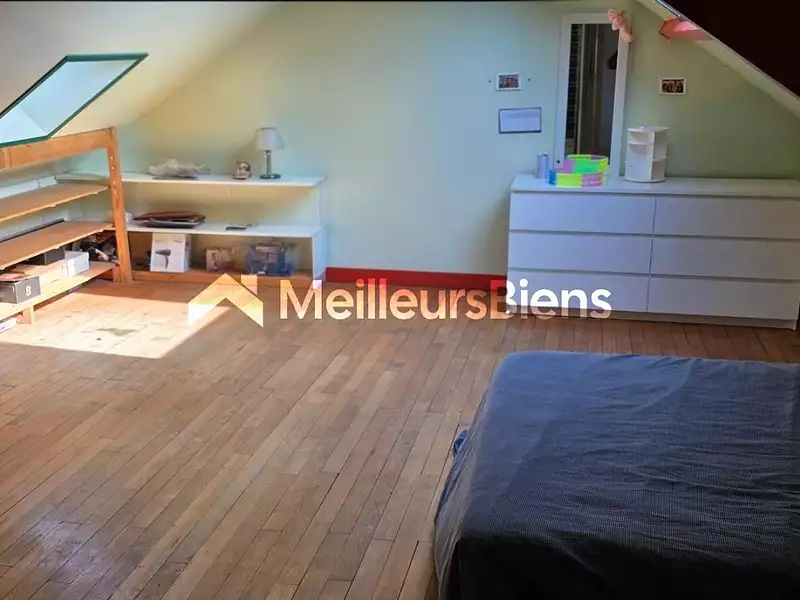 Maison, 275 m²