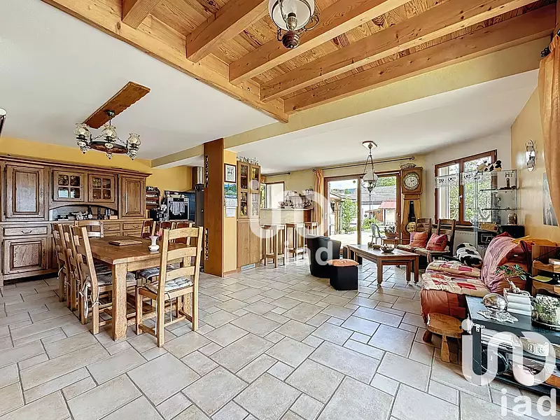 Maison, 248 m²