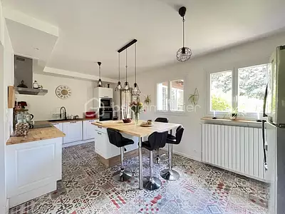 Maison, 277 m²