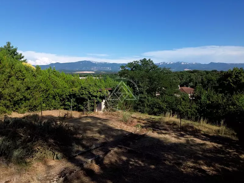 Terrain, 1 300 m²