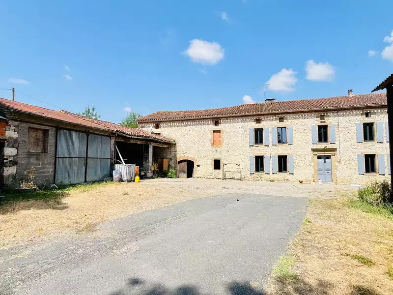 Maison, 340 m²