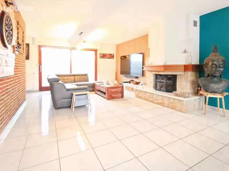 Maison, 185 m²