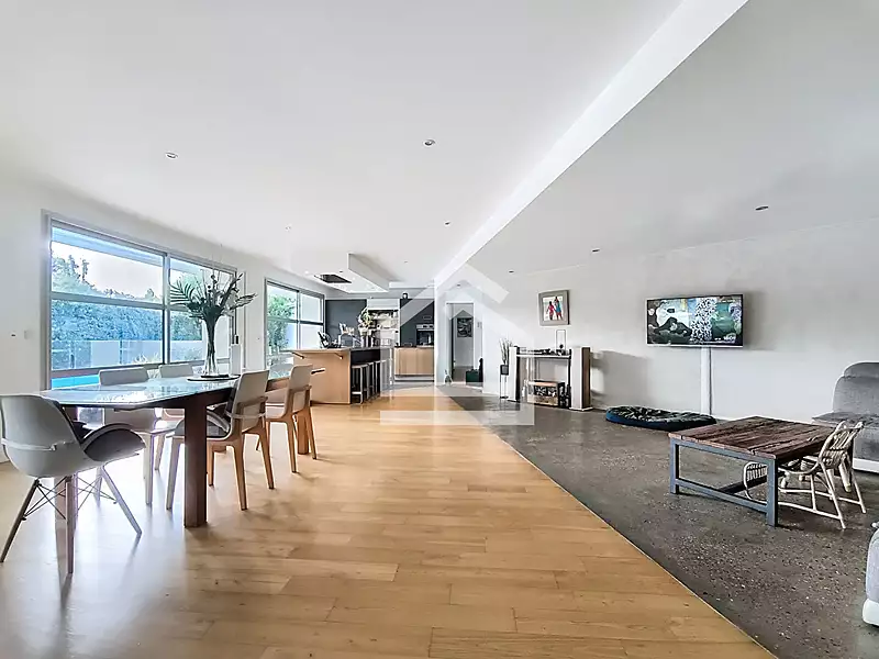 Maison, 174 m²