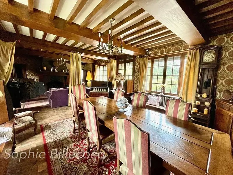 Maison, 284 m²