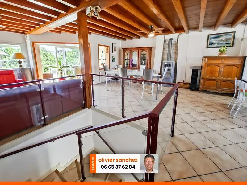 Maison, 146 m²