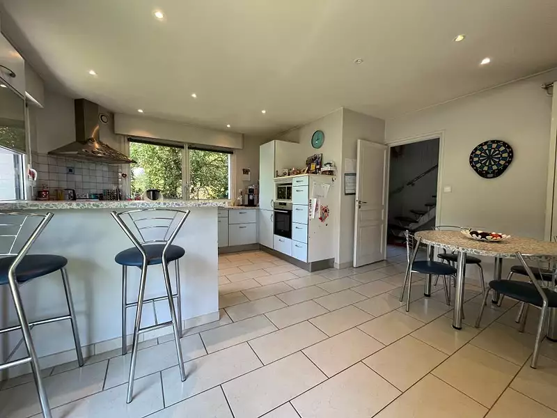 Maison, 208 m²