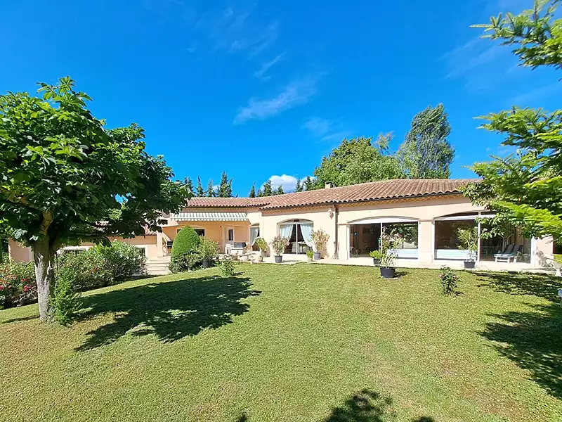 Maison, 170 m²