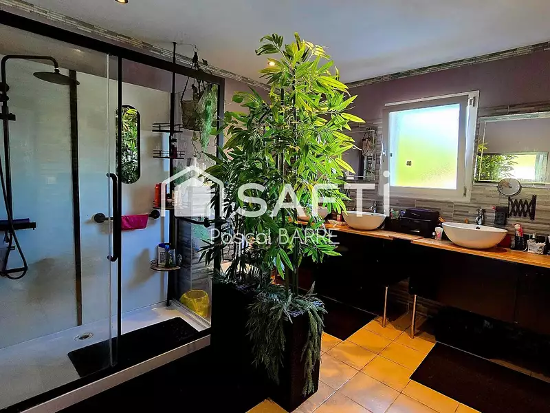 Maison, 186 m²