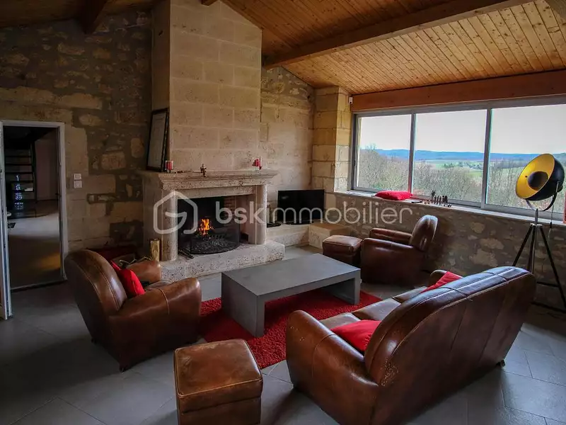 Maison, 230 m²