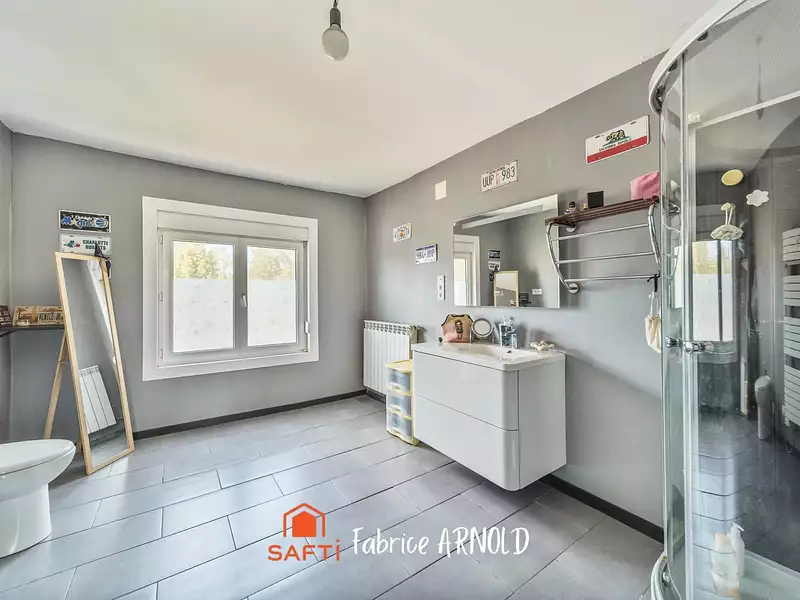 Maison, 170 m²