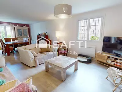 Maison, 204 m²