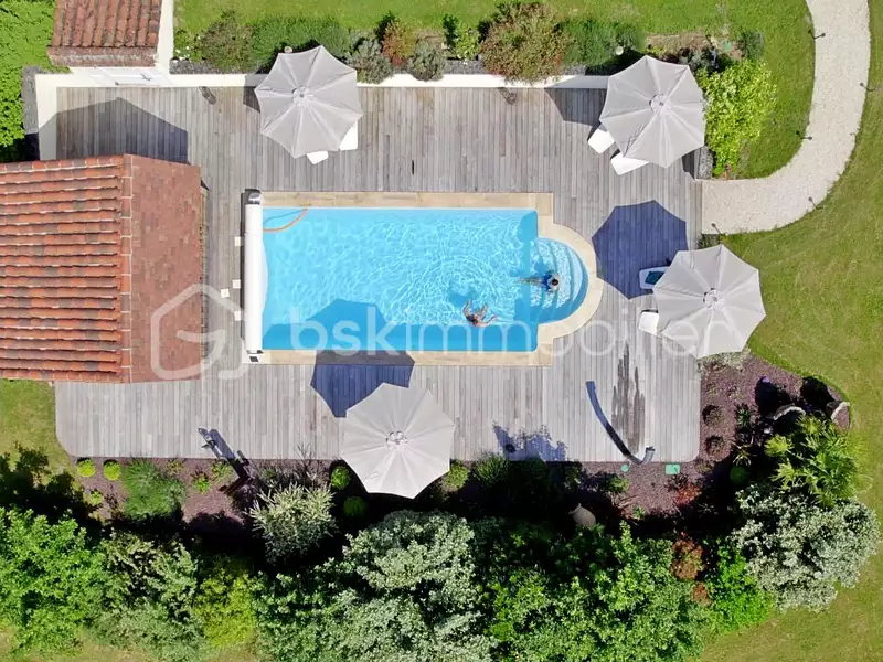 Maison, 361 m²
