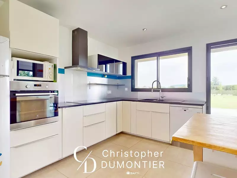 Maison, 205 m²
