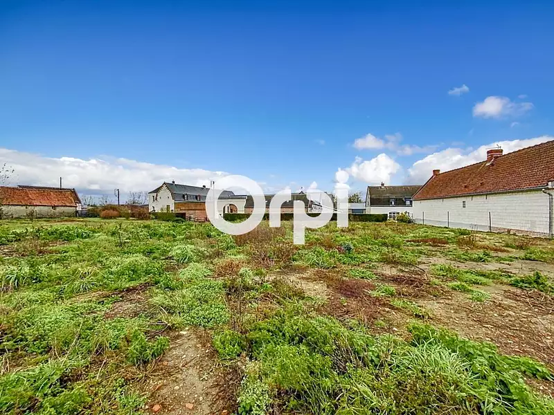 Terrain, 2 083 m²