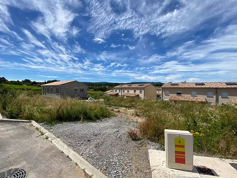 Terrain, 570 m²