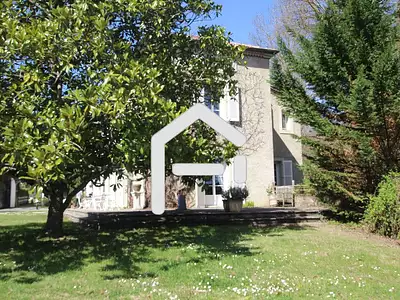 Maison, 600 m²