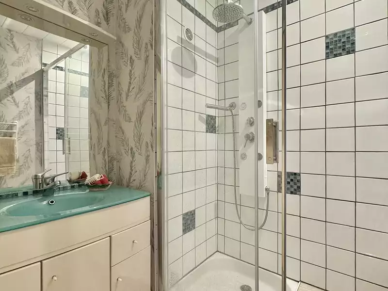 Maison, 166 m²