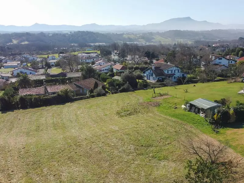 Terrain, 1 780 m²