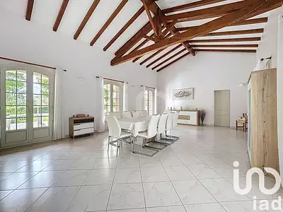 Maison, 285 m²