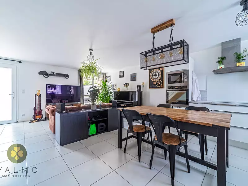 Maison, 99 m²