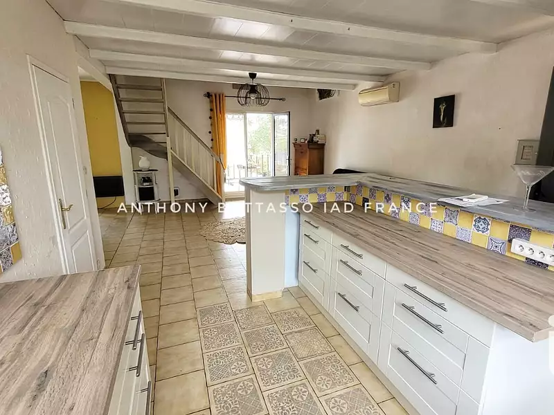 Maison, 240 m²