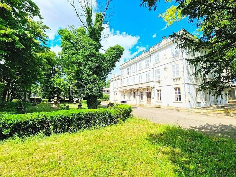 Immeuble, 1 089 m²