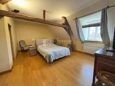 Maison, 256 m²
